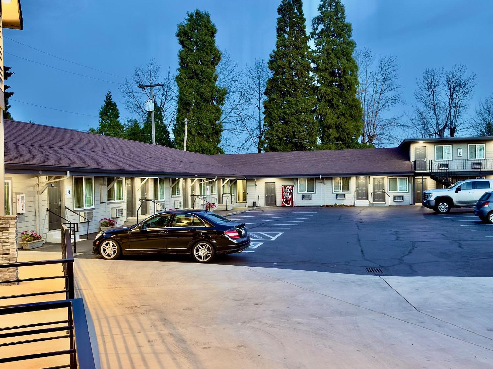 Budget Lodge Eugene - Airport Exterior photo